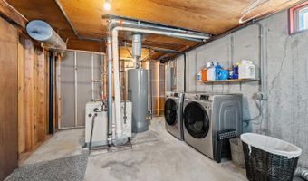 2255 WINWOOD Dr, Appleton, WI 54915