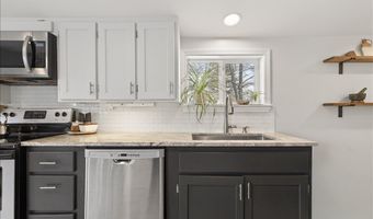 22 Lane St, Bangor, ME 04401
