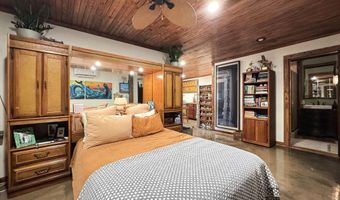 400 Kevin Rd, Apalachicola, FL 32320
