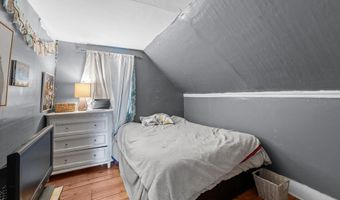 35 E Chestnut St, Augusta, ME 04330