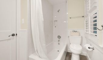 811 26TH Pl S, Arlington, VA 22202