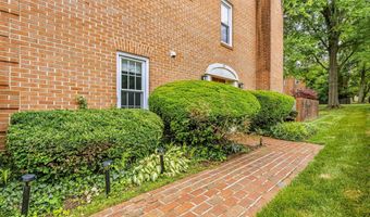 20 S MONTANA St, Arlington, VA 22204