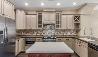 42424 N GAVILAN PEAK Pkwy 23102, Anthem, AZ 85086