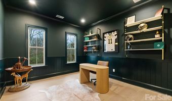 1527 St George, Charlotte, NC 28205