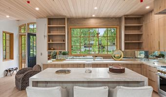 502 N 6th St, Aspen, CO 81611