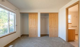 746 NW DESERT PINE St, Albany, OR 97321