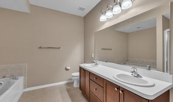 2950 Hunley Dr, Ann Arbor, MI 48105