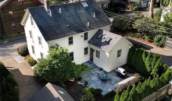 19 Cherry St, Newport, RI 02840