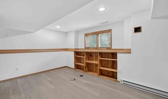 626 Samuel Dr, Madison, WI 53717