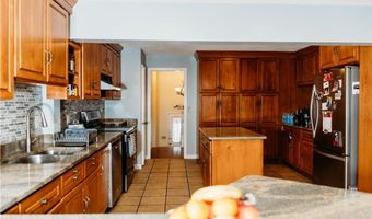 16 Ward Ave, Middletown, RI 02842