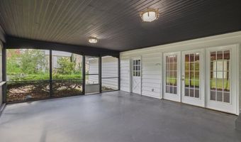 807 Hillcrest Dr, Ashland, OH 44805