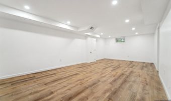 953 Franklin Tpke, Allendale, NJ 07401