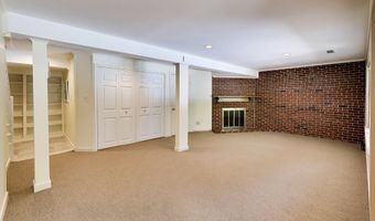 4238 50TH St NW, Washington, DC 20016
