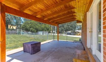 232 Greenway Rd, Arkansas City, KS 67005