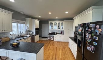 556 Hill St, Bristol, CT 06010