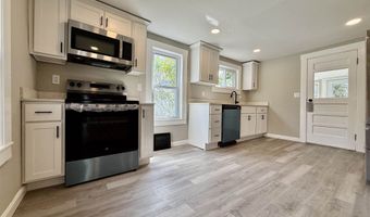 516 Hall St, Bow, NH 03304