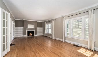 318 Cutler St, Allegan, MI 49010