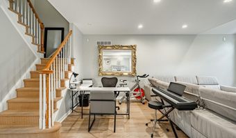 206 BOLTON Ct, Ambler, PA 19002