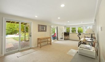5 Brookside Cir, Acton, MA 01720
