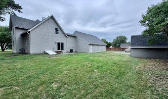 1120 16th St, Aurora, NE 68818