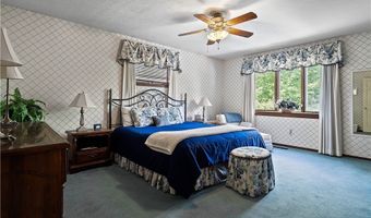 188 Jackson St, Amherst, OH 44001