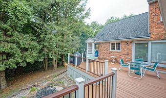 10 Birch Hill Rd, Albany, NY 12211
