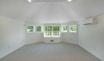 18266 S HOLLY Ln, Oregon City, OR 97045