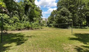 6641 WAKEFIELD Dr 703, Alexandria, VA 22307