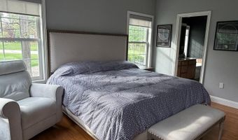 355 Woodside Ct, Batesville, IN 47006