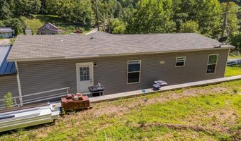2801 Fudges Creek Rd, Barboursville, WV 25504
