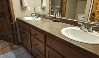 445 240th Ave 201, Arnolds Park, IA 51331