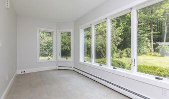 91 Blackstrap Rd, Falmouth, ME 04105