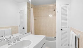 23 Laurel Hill Ln, Amagansett, NY 11930