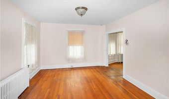 4 Atlantic St, Newport, RI 02840