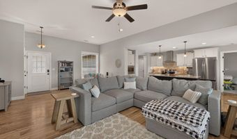4885 REPUBLIC Dr, Ashland, MO 65010