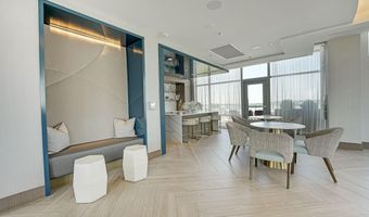1201 N ROYAL St 214, Alexandria, VA 22314