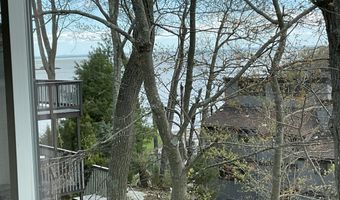 22 Harbour Vlg A, Branford, CT 06405