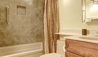 2540 S WALTER REED Dr #4, Arlington, VA 22206