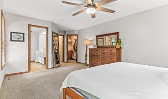12534 Dover Dr, Apple Valley, MN 55124