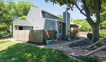 397 KINGS COLLEGE Dr, Arnold, MD 21012