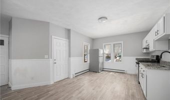 92 Spring St, Lincoln, RI 02838