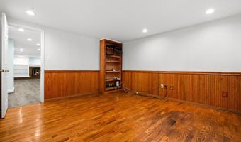 8721 WATERFORD Rd, Alexandria, VA 22308