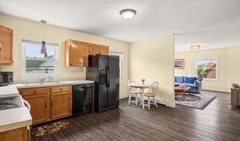 35 Hazel St B, Attleboro, MA 02703
