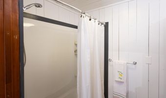 116 Pond St, Newton, NH 03858