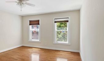 827 N HOWARD St, Baltimore, MD 21201