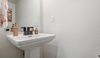 1503 ALYSSAELAINE Dr, Cheyenne, WY 82007