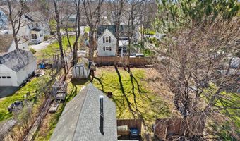 60 6th St, Bangor, ME 04401