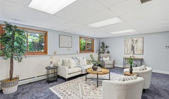 401 Gondola Ave, Jamestown, RI 02835