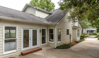 310 Somerlane Pl, Avondale Estates, GA 30002