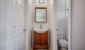 315 W Summerfield Cir, Anaheim, CA 92802
